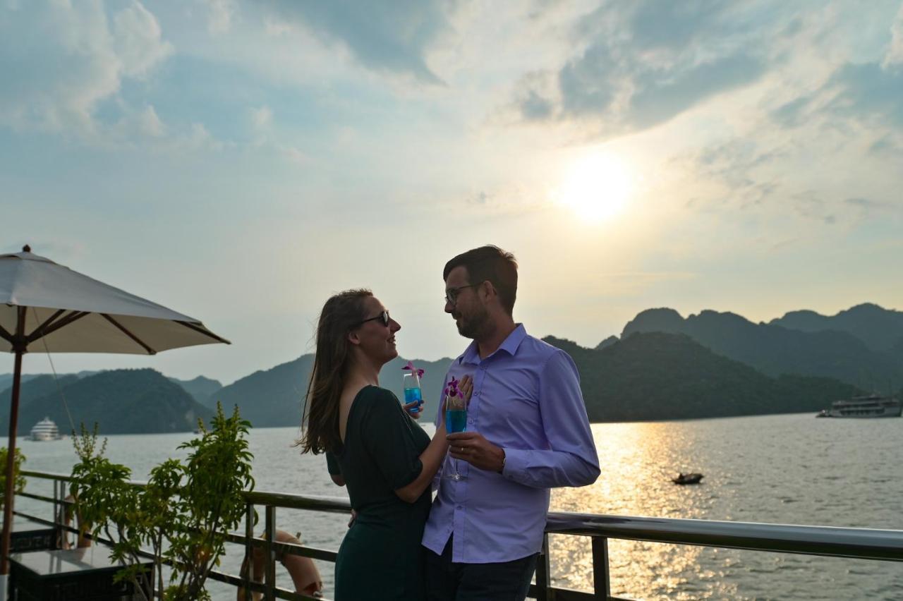 Cat Ba Ocean Cruise Hotell Ha Long Eksteriør bilde