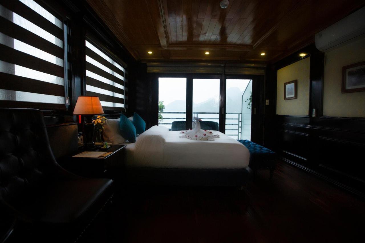 Cat Ba Ocean Cruise Hotell Ha Long Eksteriør bilde